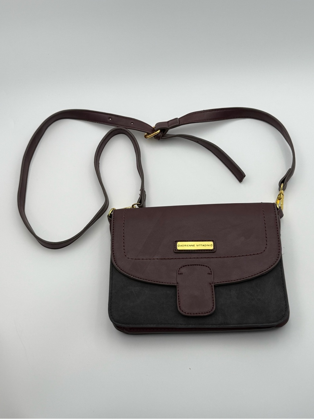 Adrienne Vittadini Burgundy Black Crossbody Bag Small Magnetic Strap Pockets